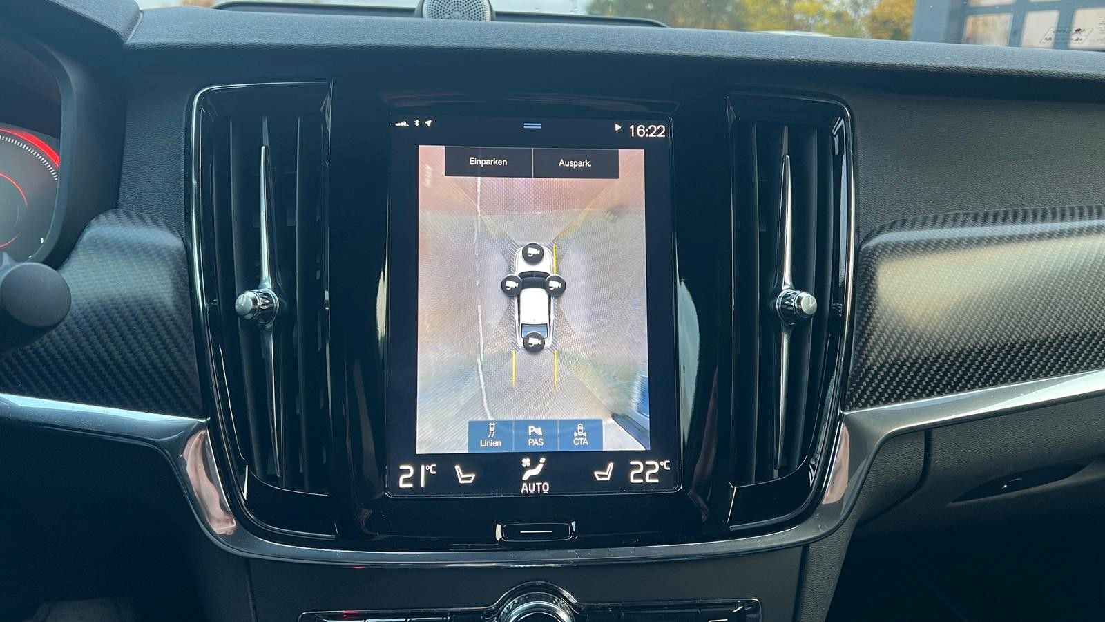 Fahrzeugabbildung Volvo S90*R-Design*T8*AWD*B&W*LUFT*MASS*20Zoll