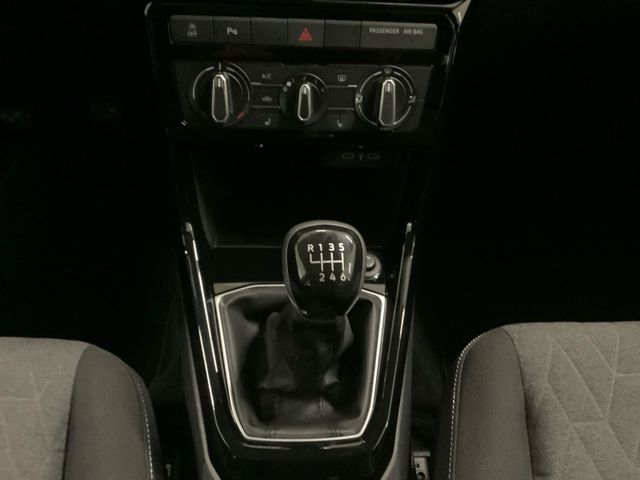 T-Cross Life 1,0 TSI  85 kW  LED, AZV, SHZ, AppC