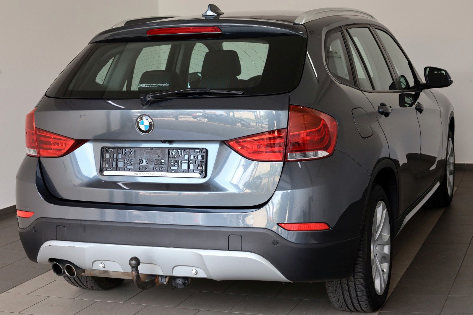 Fahrzeugabbildung BMW X1 20i xDrive XLine Navi,Xenon,Kamera,SH,PDC,AHK