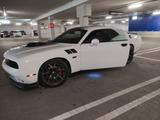 Dodge Challenger 5.7 HEMI R/T Plus Shaker Manual '17 - Dodge: Hemi