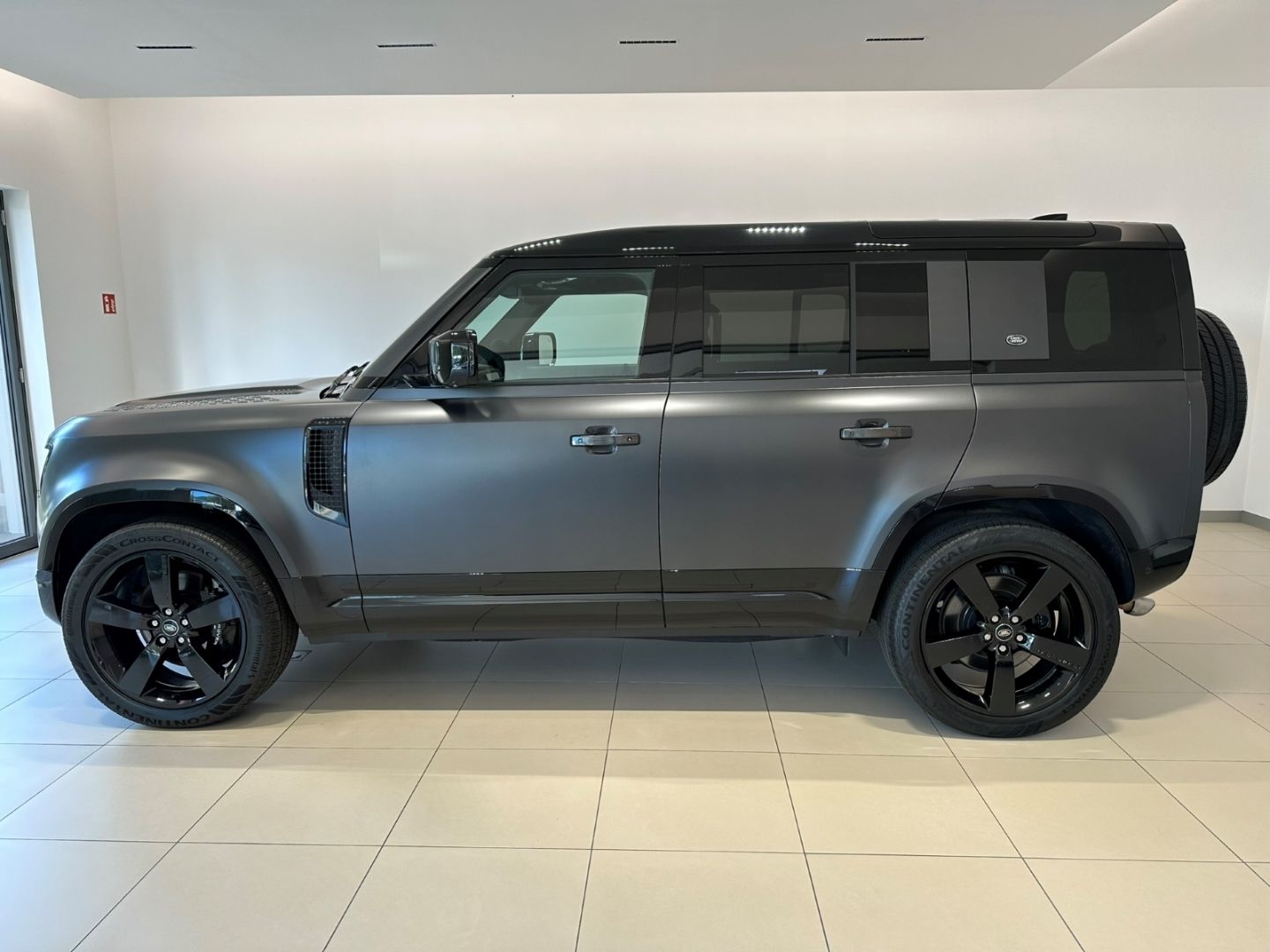 Land Rover Defender 110 P525 V8 CARPATHIAN EDITION 22'' HUD foto 3