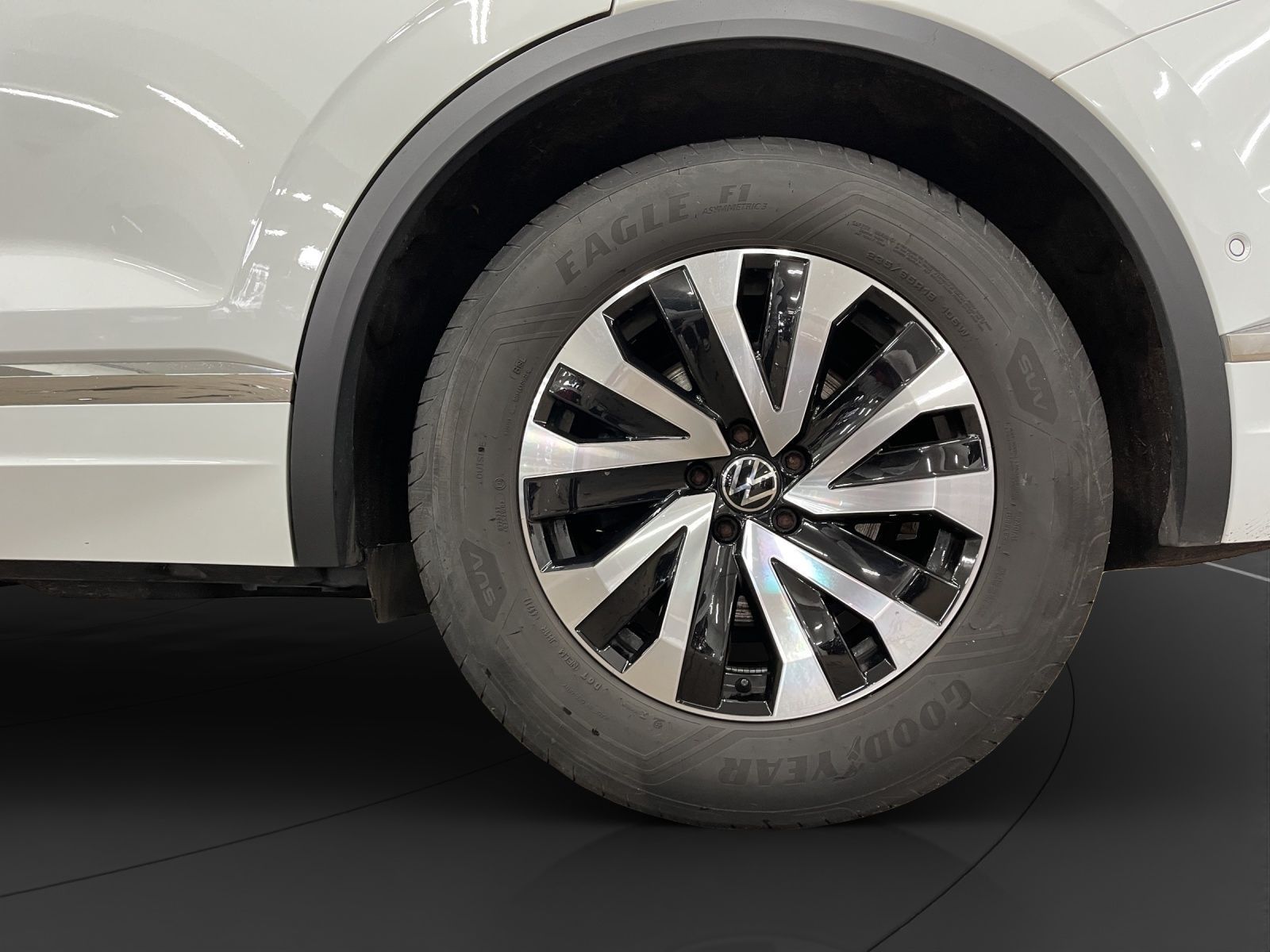 Volkswagen Touareg - Bild 12
