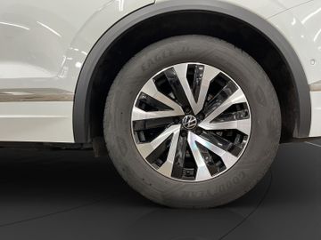 Volkswagen Touareg - 12
