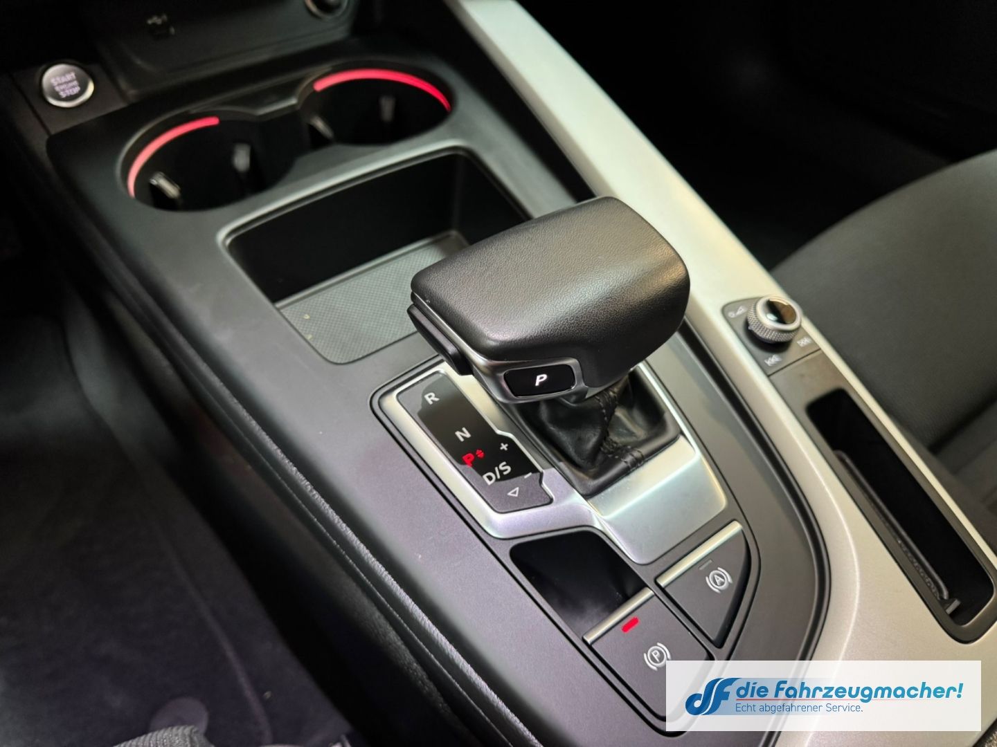 Fahrzeugabbildung Audi A4 Avant 40 TDI quattro S line 2.0 EU6d StandHZG