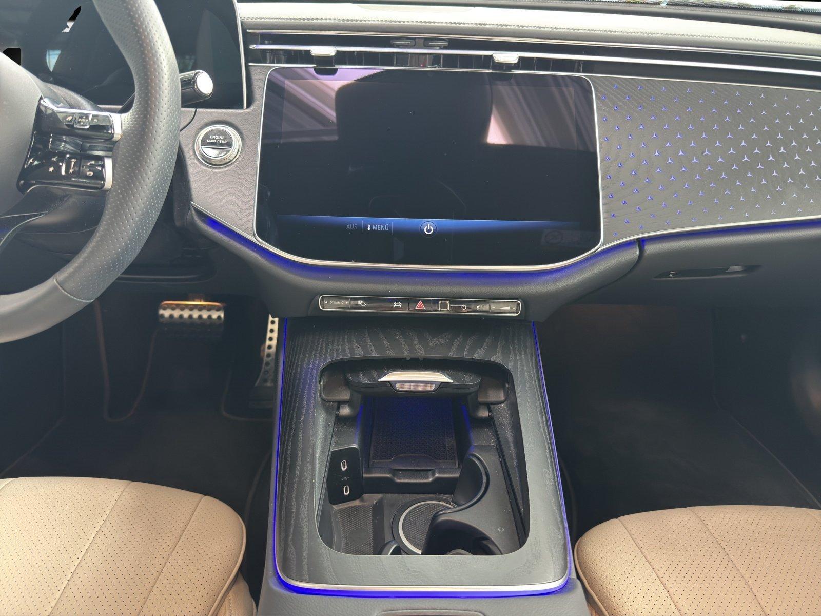 Mercedes-Benz E 200 d AMG Pano AHK Memory DISTR 360°