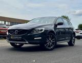 Volvo V60 Cross Country Pro*2.0*1.Hand*Erst 99 Tkm*Alu - Volvo V60 in Düsseldorf