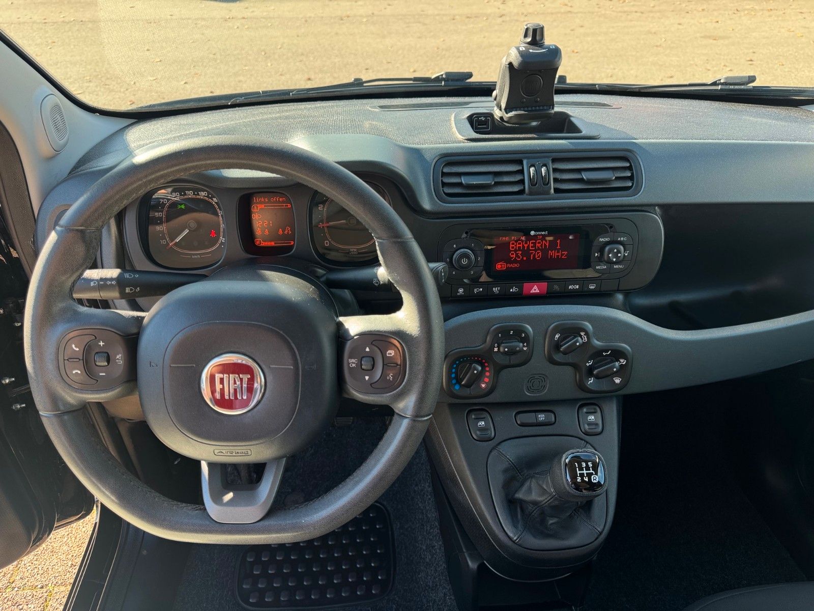 Fahrzeugabbildung Fiat PANDA 1.2 More 69PS USB RADIO KLIMA
