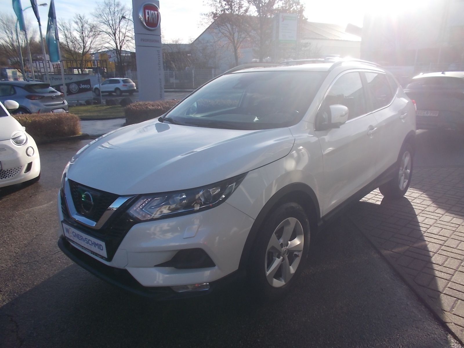 Fahrzeugabbildung Nissan Qashqai 1.2 DIG-T Acenta 4x2 Automatik