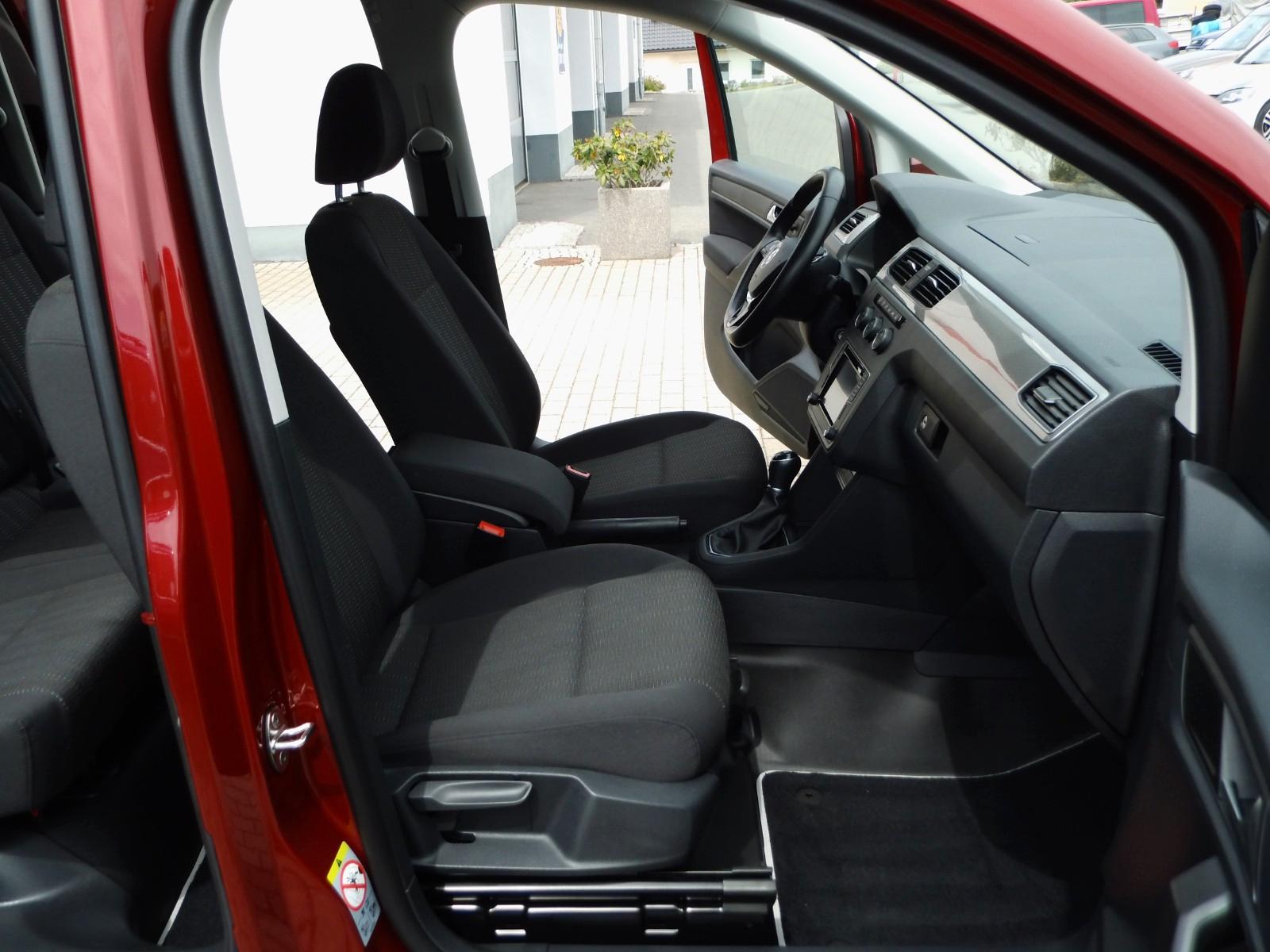 Volkswagen Caddy PKW Comfortline BMT, AHZV abnemb. SHZ, NAV