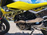 Husqvarna 701 SUPERMOTO MITLEO VINCE AUSPUFF 1.HAND - SUPERMOTO