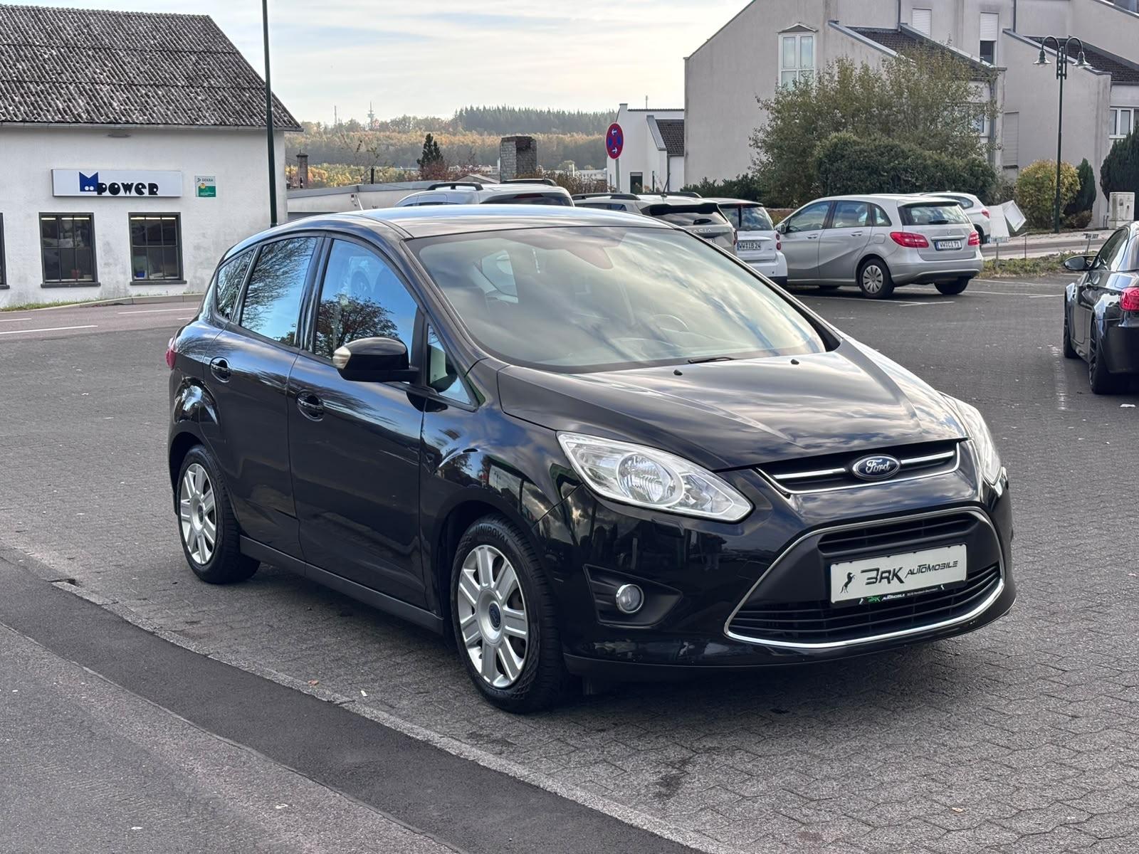 Ford C-MAX 2012 — салон