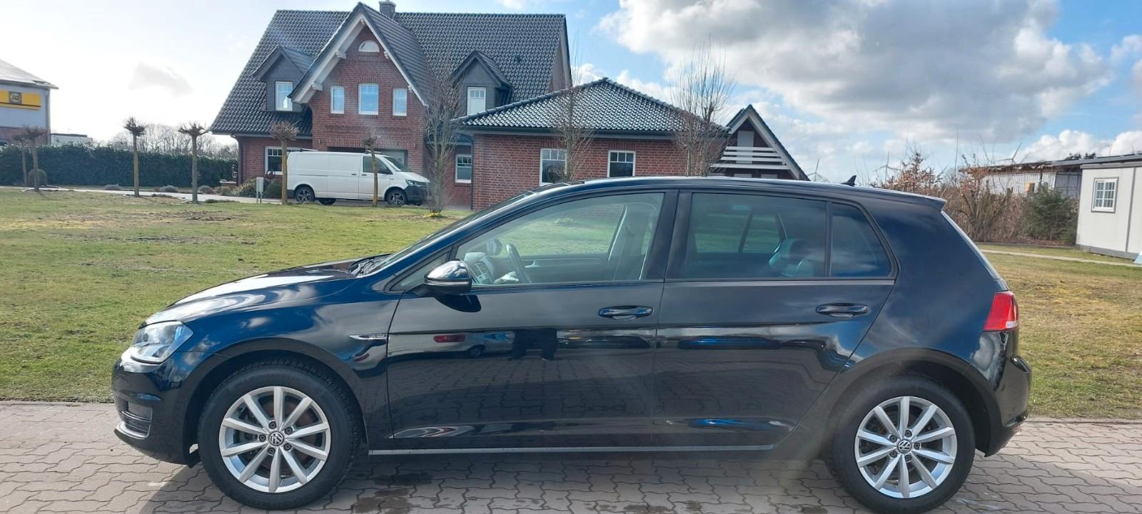 Volkswagen Golf VII Lim. Lounge 1,4 TSi BMT +Navi+Pano+PDC+