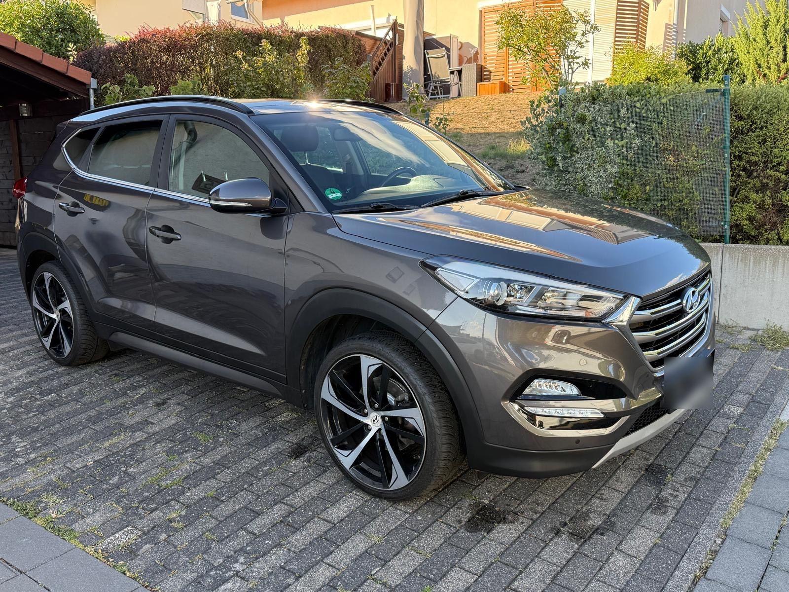 Hyundai TUCSON
