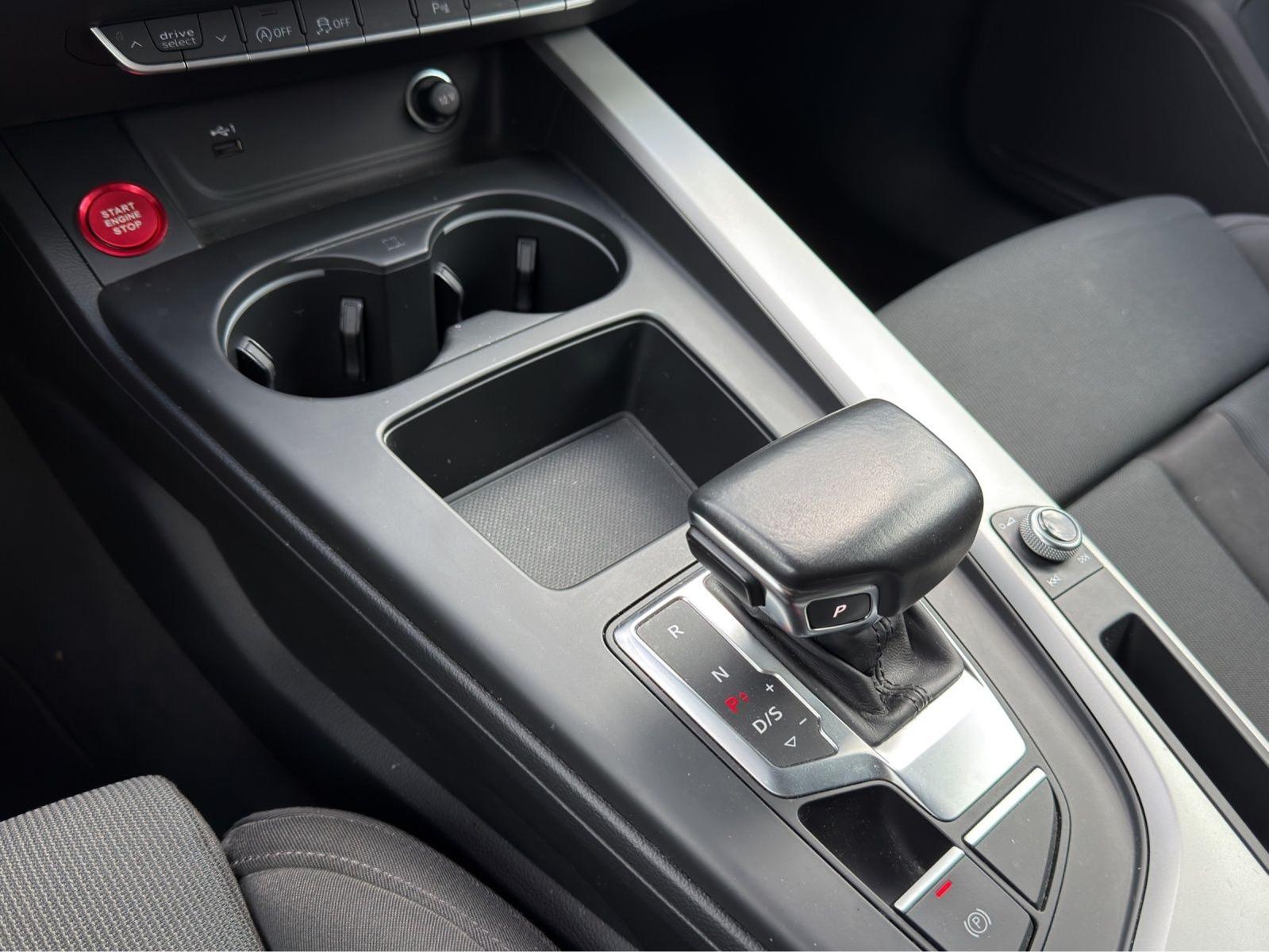 Audi A4 Avant 40 TFSI S LINE LM19 LED NAVI+