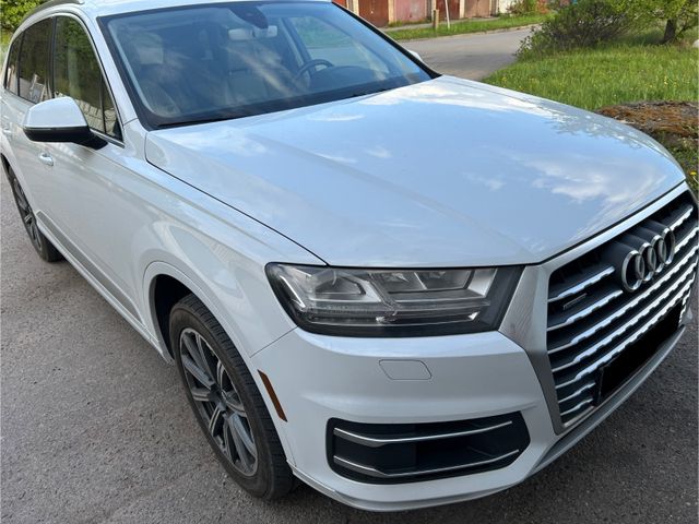 AUDI Q7 3.0 TFSI quattro tiptronic -