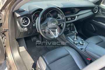 Alfa-Romeo Stelvio - 9