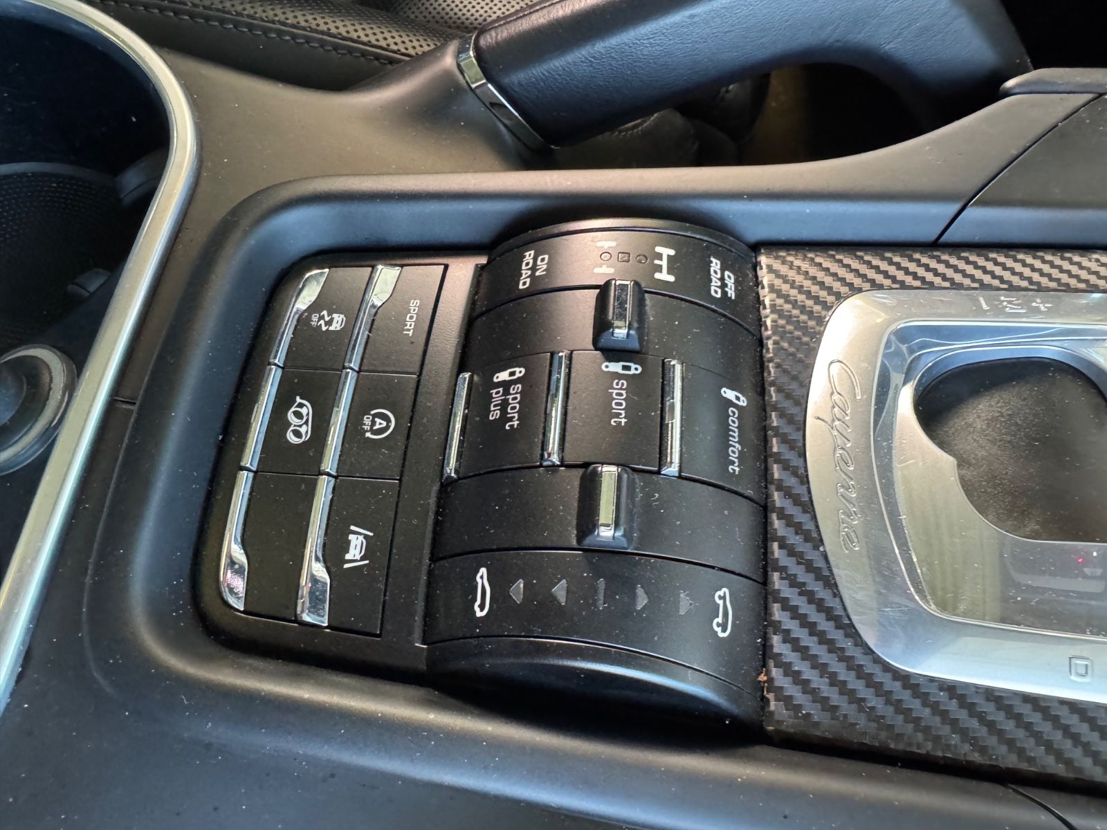 Fahrzeugabbildung Porsche Cayenne Turbo/PCCB/Panodach/Burmester/Voll!