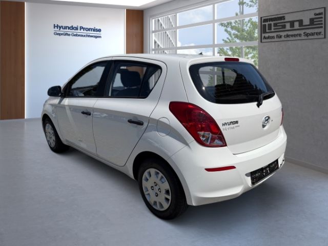 Fahrzeugabbildung Hyundai i20 FIFA World Cup Edition 1.2 +RADIO+CD+SERVOLE