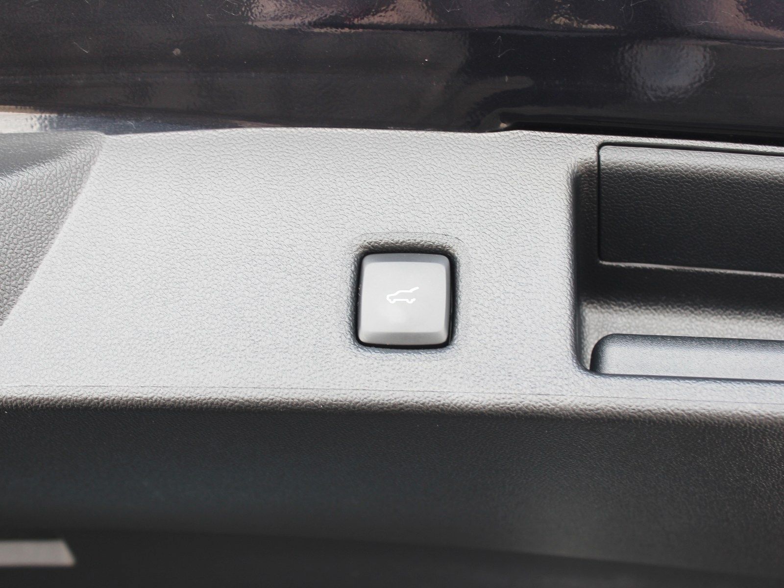 Fahrzeugabbildung Ford Kuga Plug-In Hybrid ST-Line X 2,5 Duratec