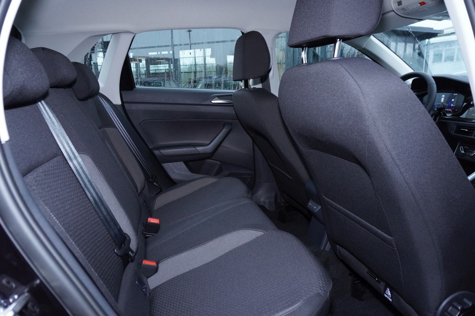 Fahrzeugabbildung Volkswagen Polo Life 1,0 l 59 kW (80 PS) 5-Gang