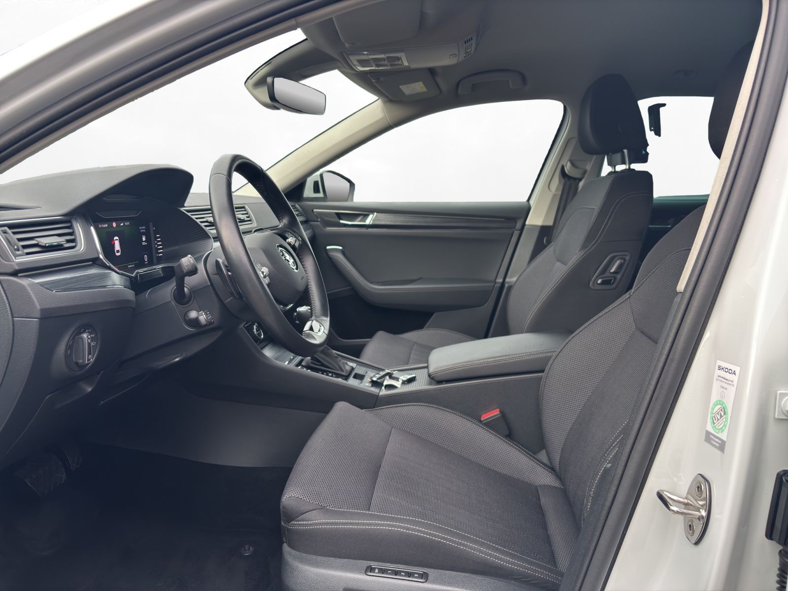 Skoda Superb - Bild 7