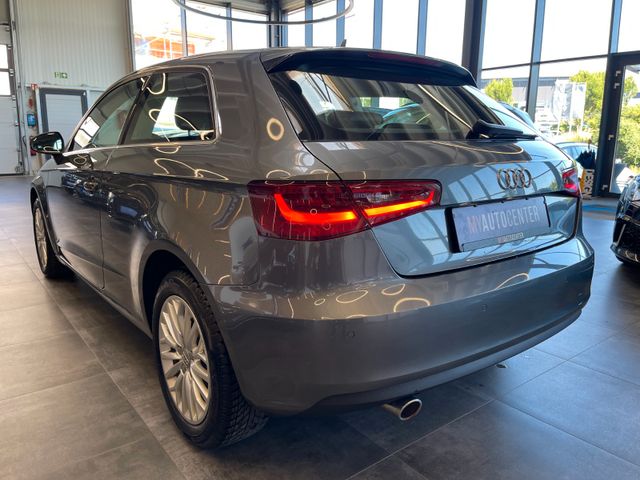 Audi A3 ambiente *BI-XENON*NAVI*TEMPOMAT*SZHZ*KLIMA*