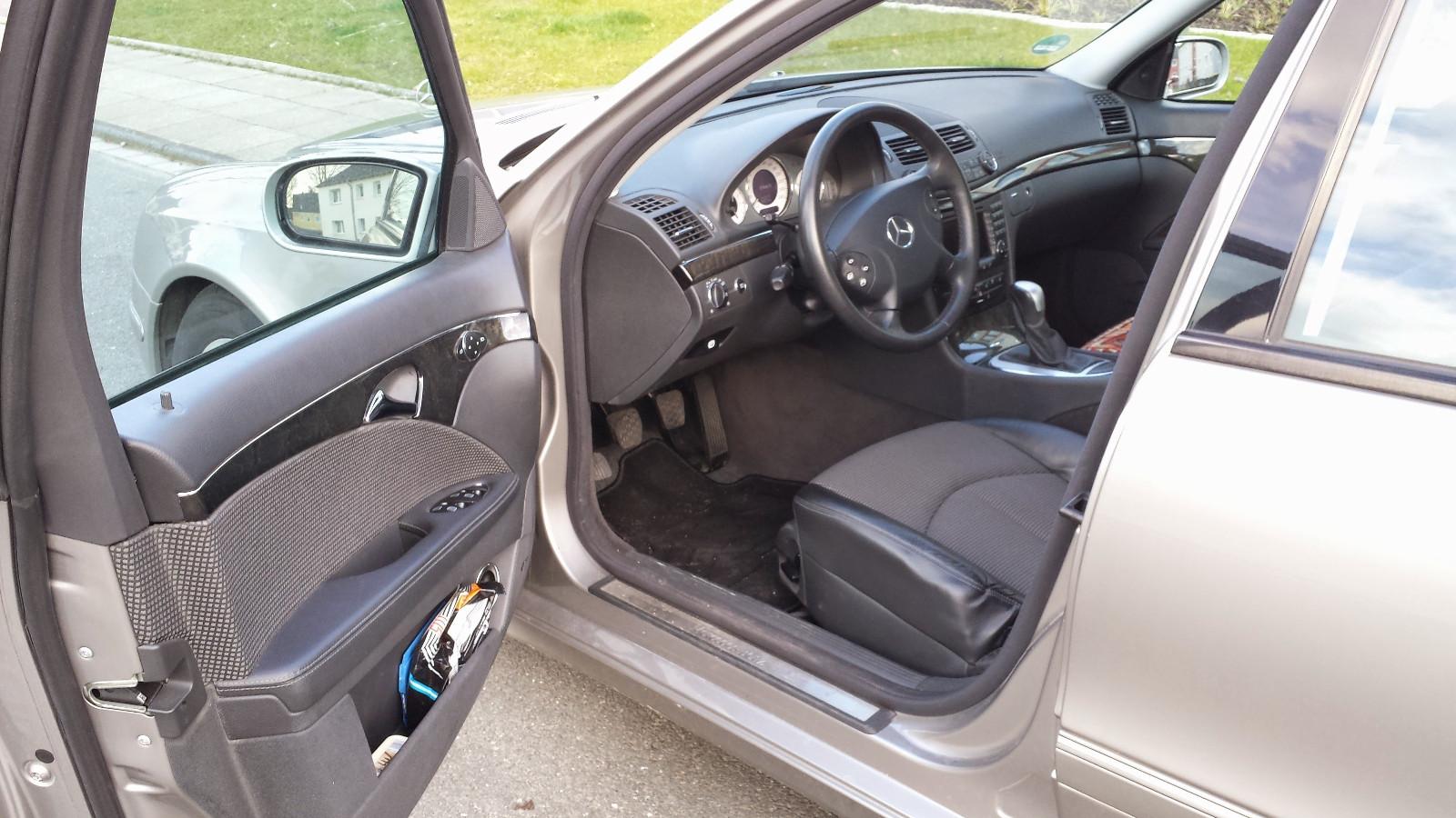 Mercedes-Benz E 220 CDI AVANTGARDE 
