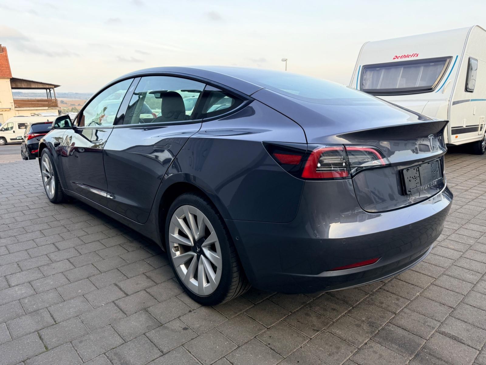 Tesla Model 3 Long Range 441ch 4x4 - 1 ère main - Pompe à chaleur - Camera 360 - Autopilot