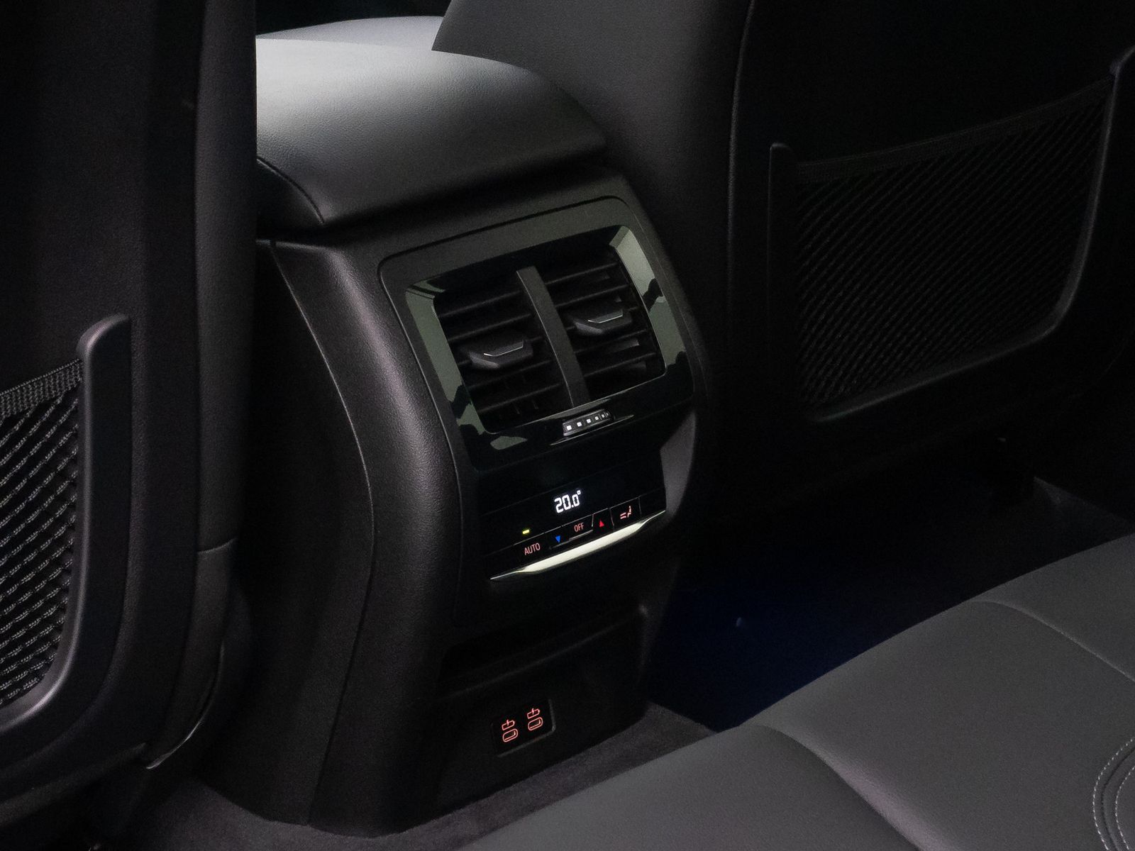Fahrzeugabbildung BMW X3 M40d Laser HUD DAB Komfort Kamera HiFi 20Zoll