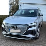Audi Q4 50 e-tron quattro - - Audi Q4 mit Elektro-Antrieb
