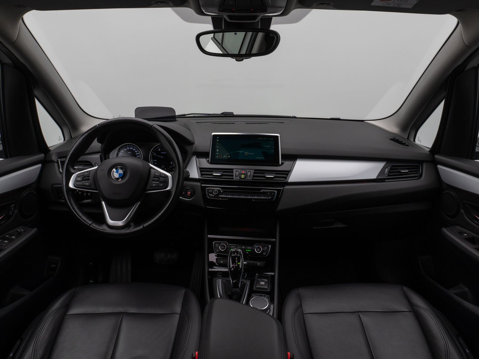 Fahrzeugabbildung BMW 220d Gran Tourer Advantage Kamera HUD Komfort