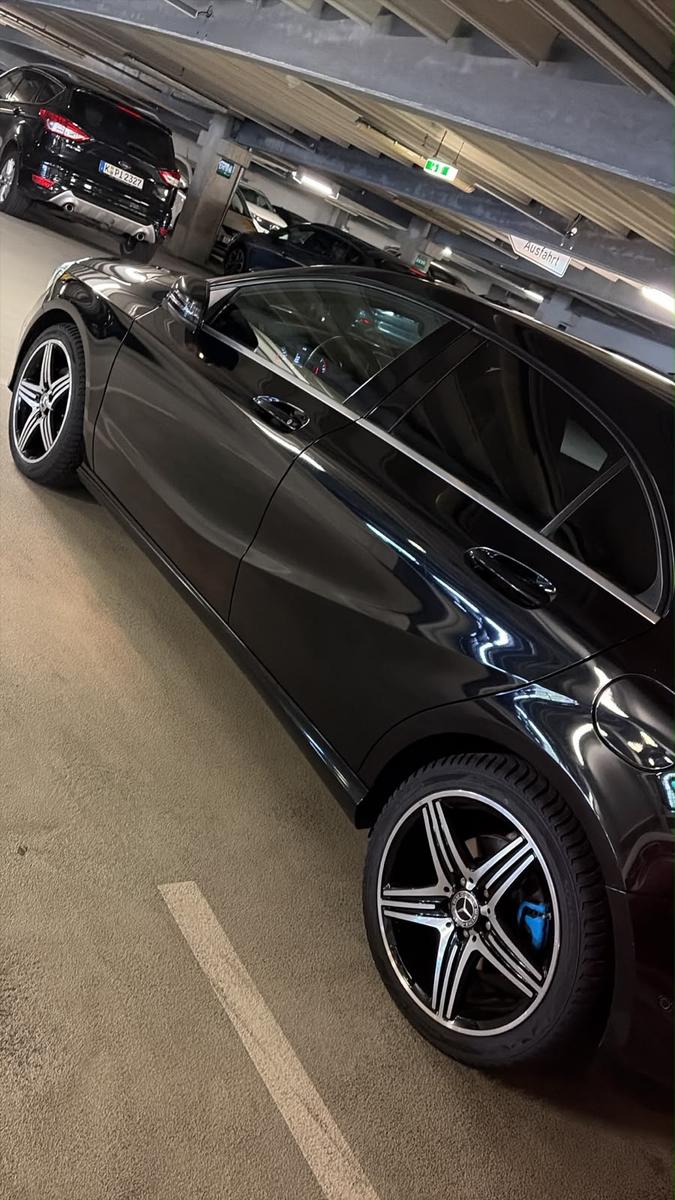 Mercedes-Benz A 250 4MATIC DCT Urban