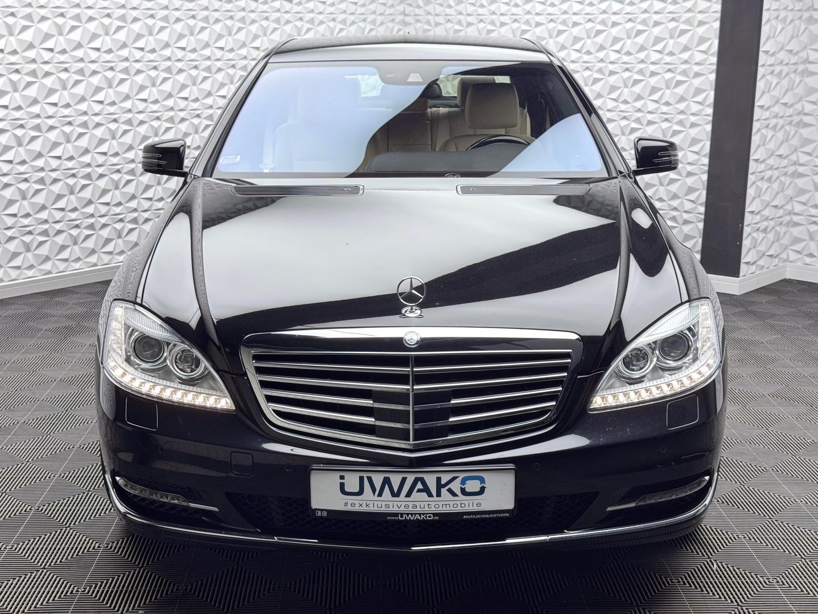 Fahrzeugabbildung Mercedes-Benz CGI 4.7 V8 LIEBHABERSTK/DESIGNO/AIRMATIC/DISTRO