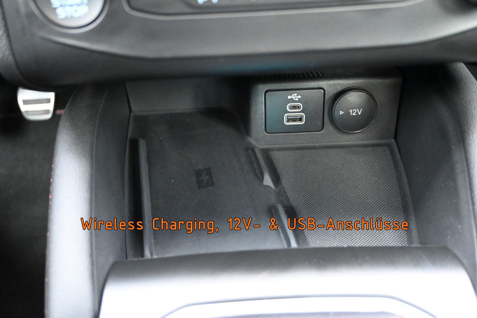 Fahrzeugabbildung Ford Focus 1.5D ST-Line X °ACC°B&O°HUD°PANO°STANDHEIZ