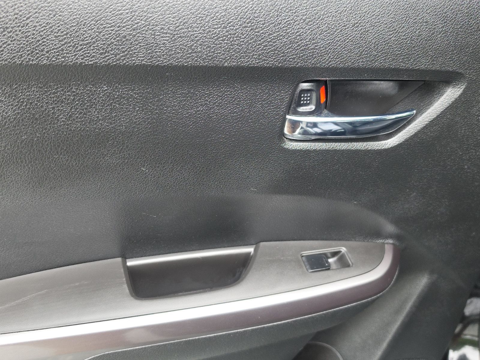 Fahrzeugabbildung Suzuki Vitara 1.4 Comfort+ 4x4 Automatik Panoramadach