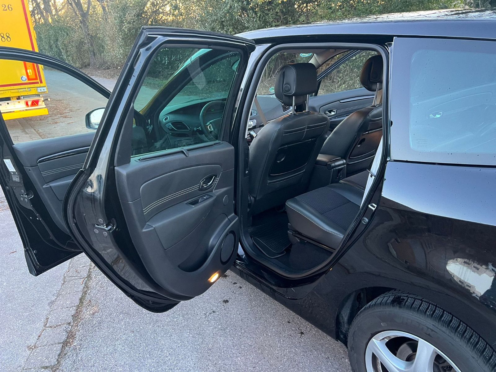 RENAULT Scenic III Grand BOSE Edition
