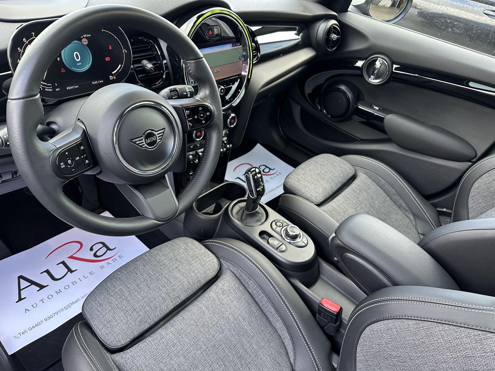 Fahrzeugabbildung MINI Cooper 5-Türer Classic Trim NAV+LED+PANO+KAM+ACC