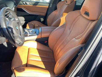 BMW X5 M50d Gestiksteuerung Head-Up