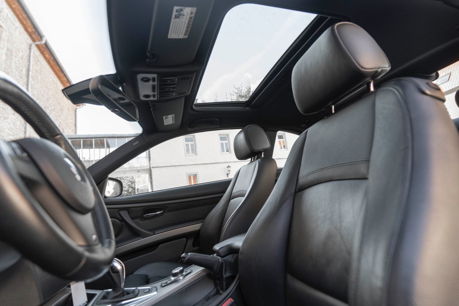 Fahrzeugabbildung BMW 335iS Coupé M PDC BIXENON TEMPOMAT LEDER DKG