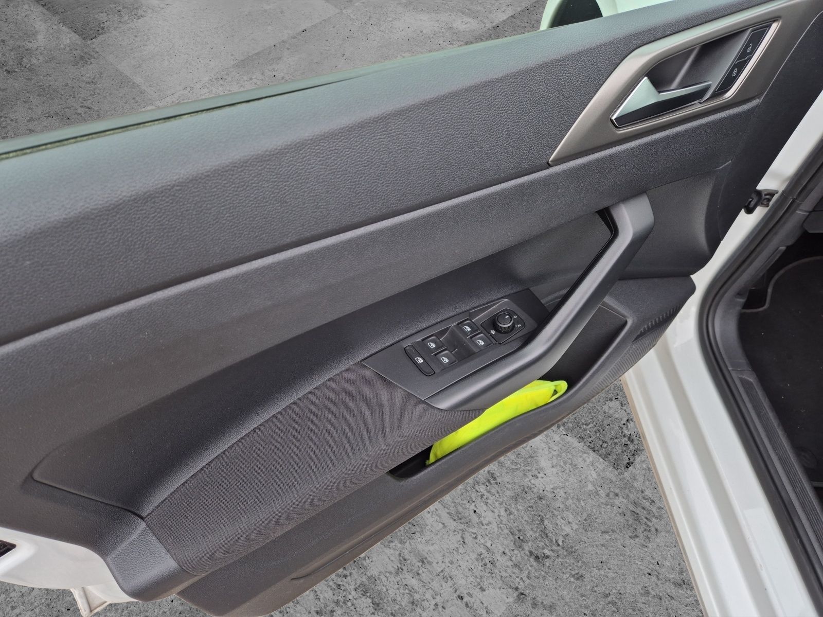 Fahrzeugabbildung Volkswagen Polo TSI Comfortline Klima DAB