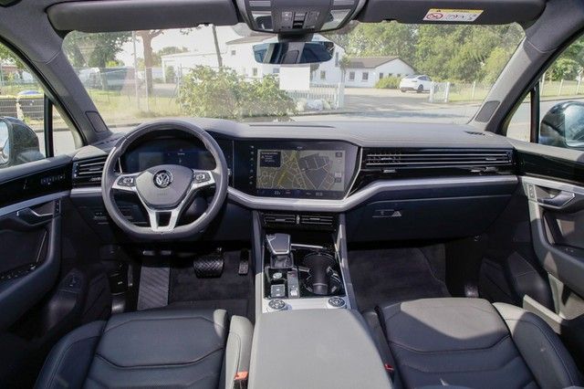 Fahrzeugabbildung Volkswagen Touareg 3.0 V6 TDI SCR Elegance 4Motion LUFTF.