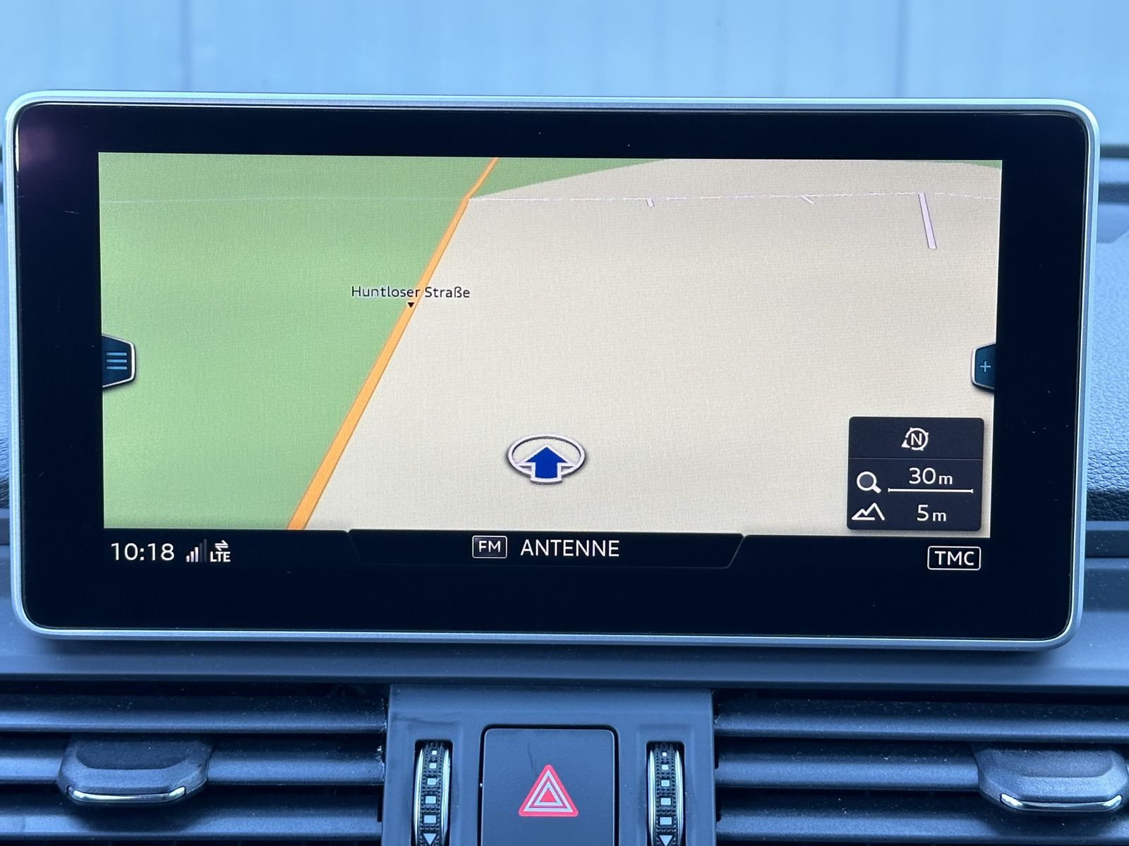 Fahrzeugabbildung Audi Q5 40 TDI Qu Sport NAV+XEN+KAM+B&O+PANO+CARPLAY