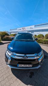 Mitsubishi Outlander 2.2 DI-D Top ClearTec Auto 4WD Top AHK - Mitsubishi Outlander Top mit Diesel-Antrieb