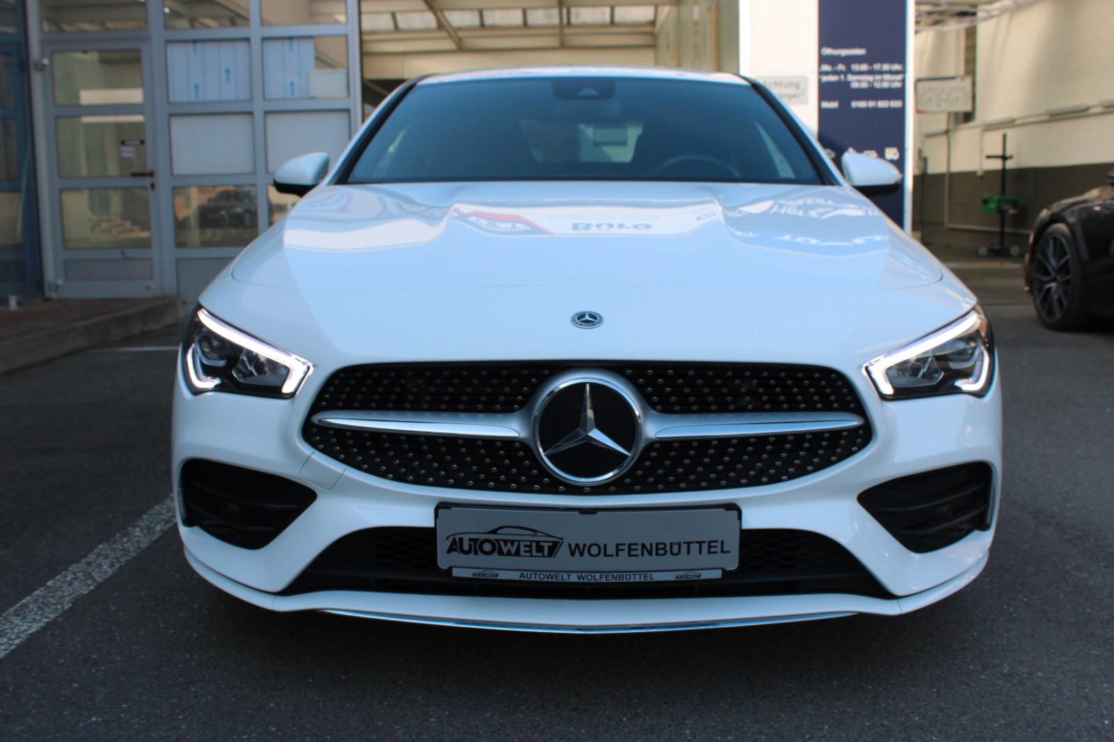 Mercedes-Benz CLA 200/AMG/Kamera