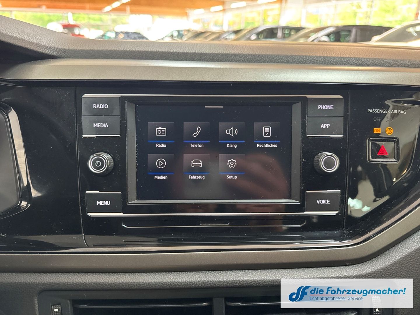 Fahrzeugabbildung Volkswagen Polo VI Comfortline 1.0 TSI EU6d ACC Musikstream