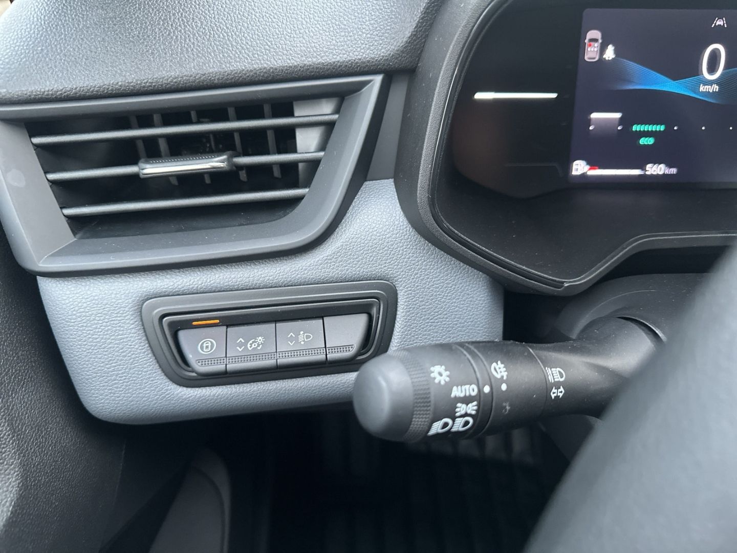 Fahrzeugabbildung Mitsubishi Colt Klima + digitales Cockpit+ LED+ Apple CarPl