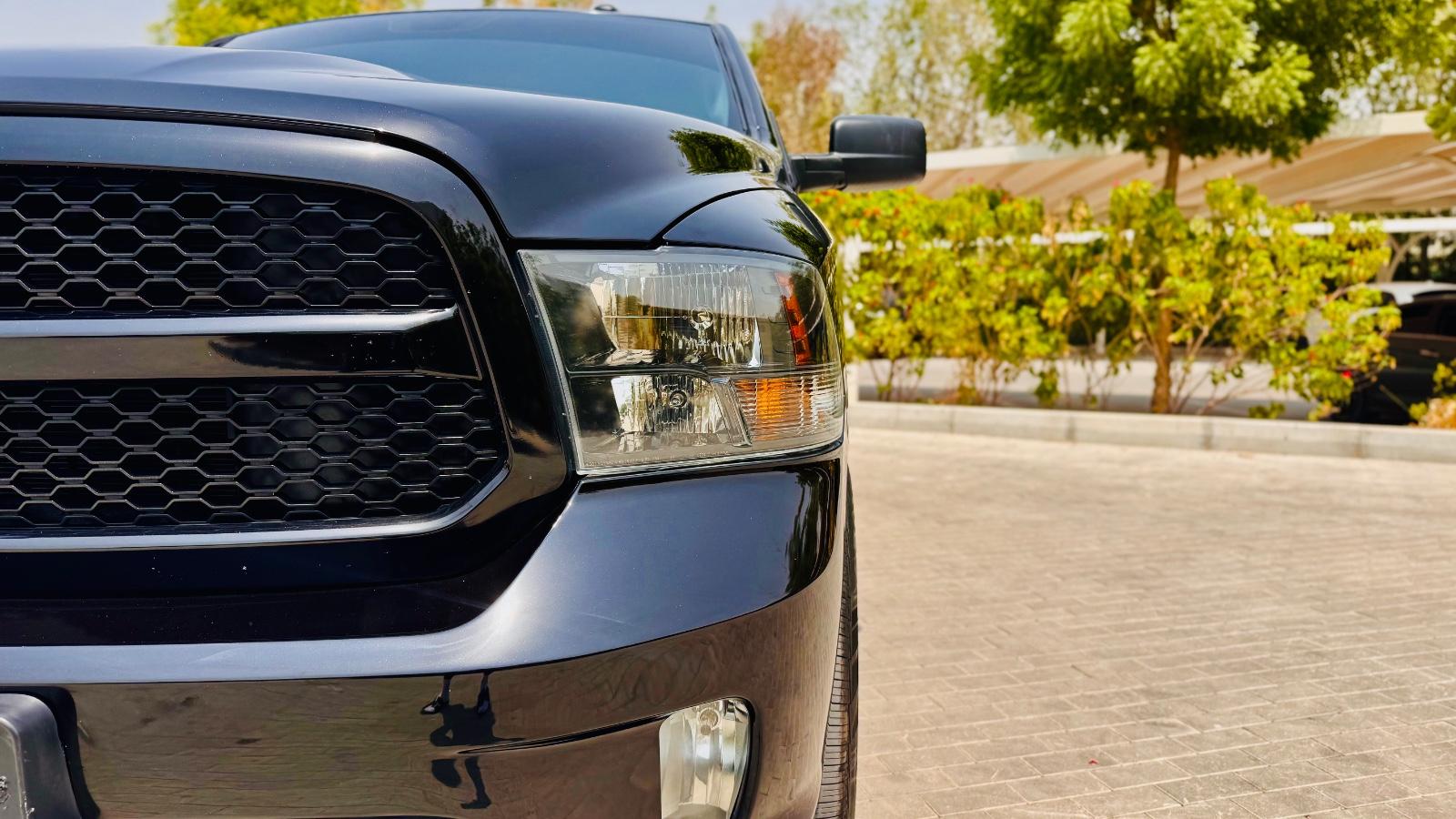 Dodge 5.7*V8*4X4*SINGLE*RAMBOX*CLEAN-CARFAX*AHK*NAVI*