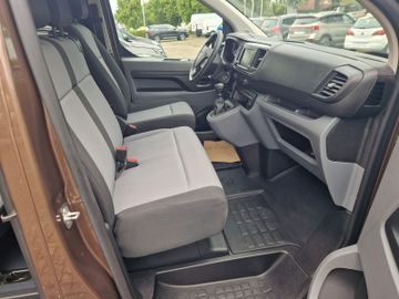 Bild 13 Opel Vivaro Zafira Kombi L
