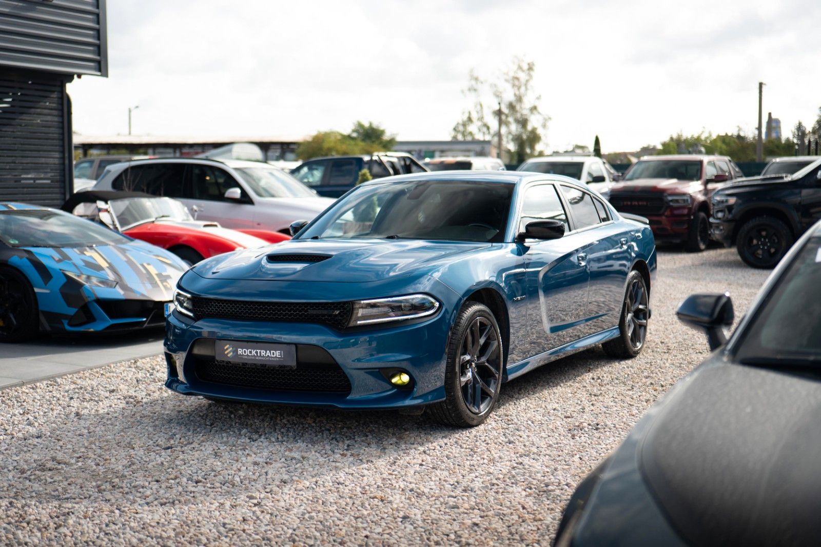 Fahrzeugabbildung Dodge Charger 5.7 V8 HEMI R/T Night-Paket Performance