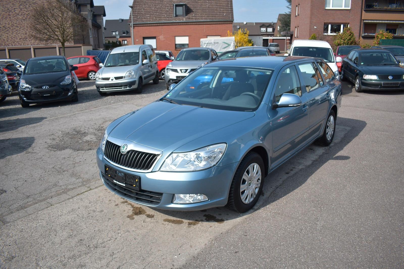 Skoda Octavia Combi Ambiente*Klimaanlage*PDC*SHZ*TEMP